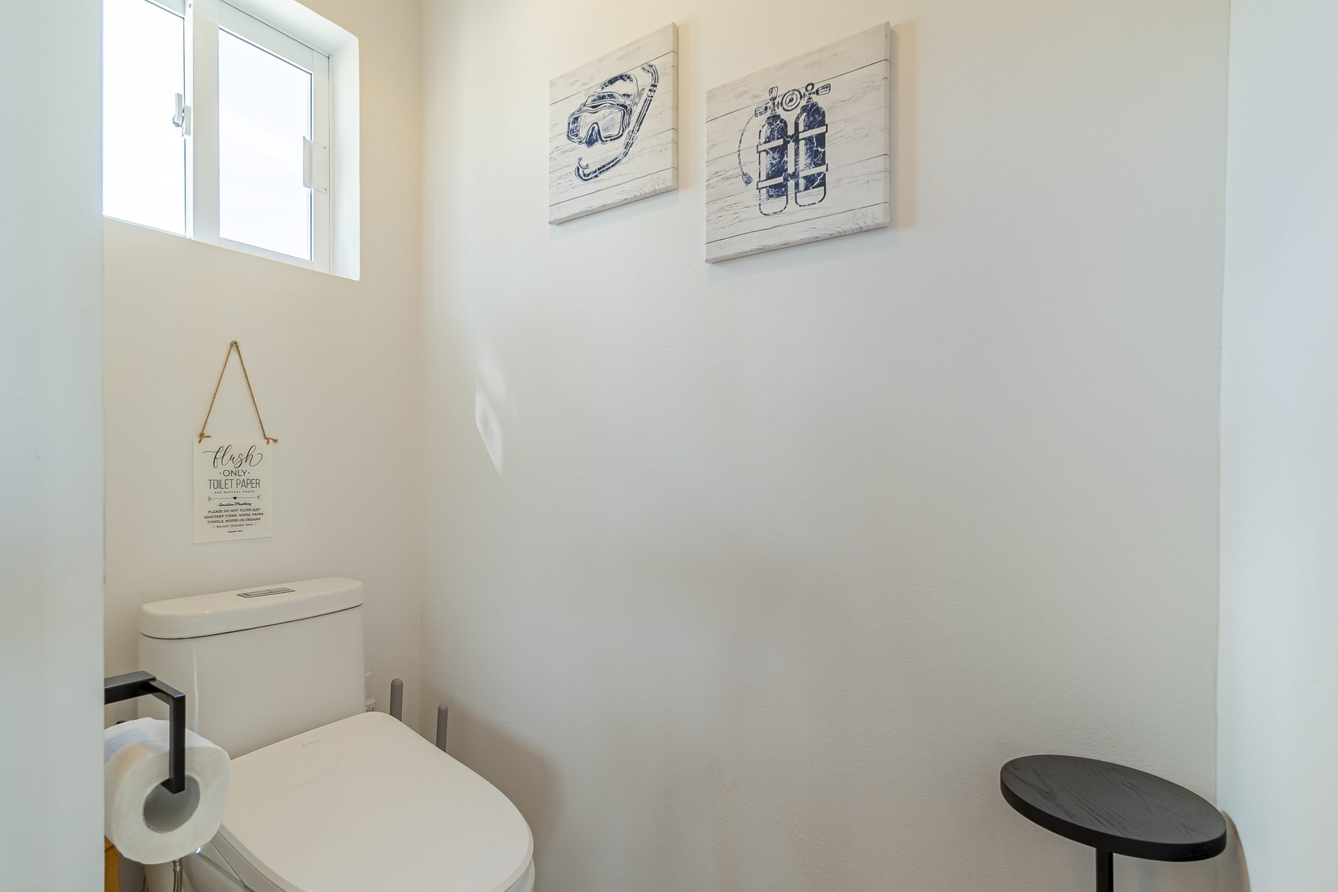 Scuba Room toilet area